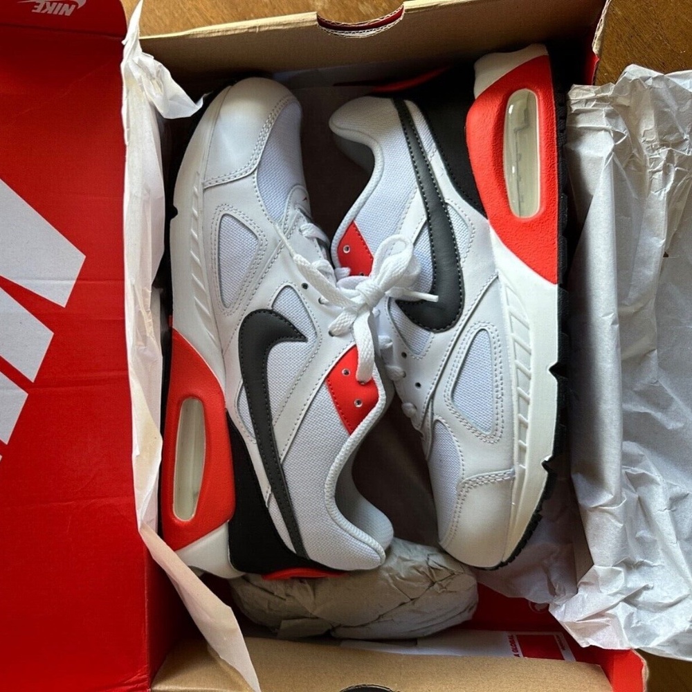 Size 8 - Nike Air Max Ivo White Habanero Red